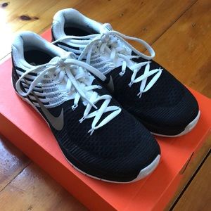 Men’s Nike MetCon FlyKnit Training Sneakers